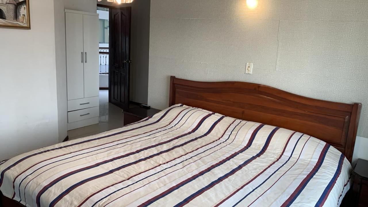 Gh Plaza Otel Riobamba Oda fotoğraf